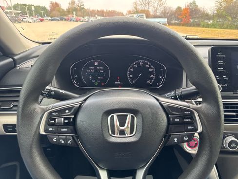 Used 2020 Honda Accord LX image 19