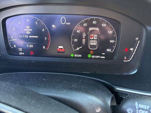 Used 2023 Honda Civic Sport Touring image 4