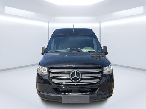New 2025 Mercedes-Benz Sprinter 2500 image 8