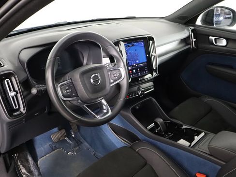 Used 2023 Volvo XC40 Recharge Plus AWD/4WD image 23