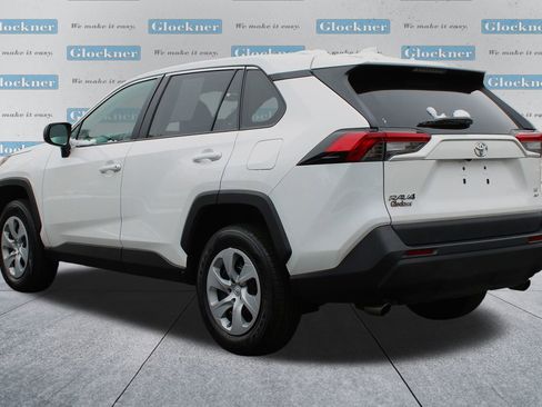 Used 2024 Toyota RAV4 LE image 8