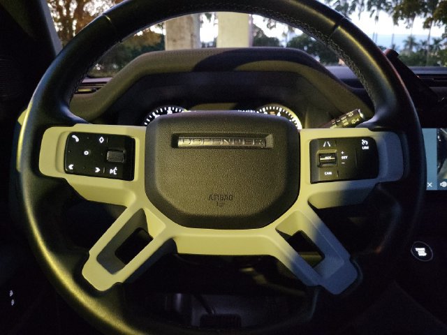 Used 2023 Land Rover Defender 90 S AWD/4WD image 20