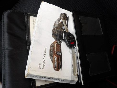 Used 2012 Subaru Outback 2.5i w/ Alloy Wheel Pkg image 33