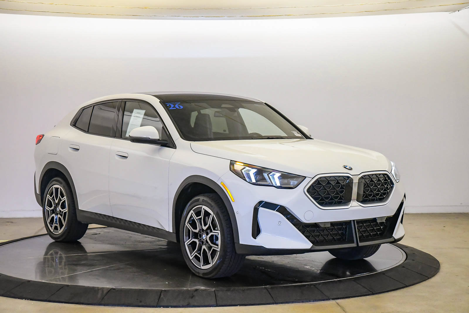 Used 2026 BMW X2 xDrive28i w/ Technology Package AWD/4WD image 5