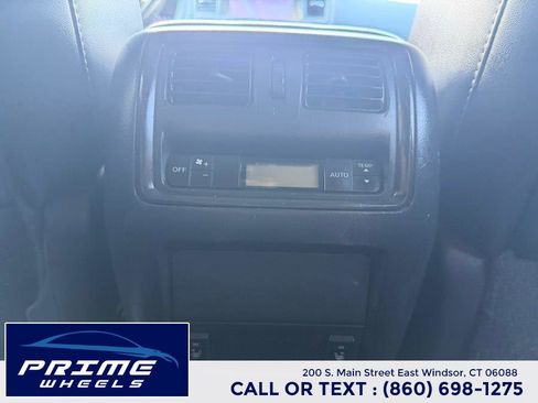 Used 2014 Nissan Pathfinder SL w/ SL Tech Package image 19