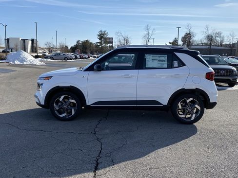 New 2026 Hyundai Venue SEL image 4