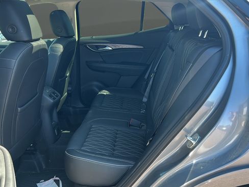 Used 2022 Buick Envision Avenir w/ Technology Package II AWD/4WD image 16