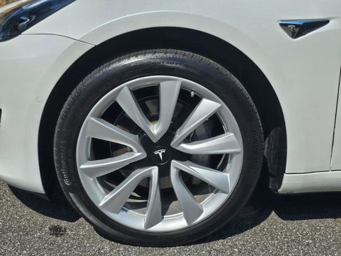Used 2019 Tesla Model 3 Long Range RWD image 5