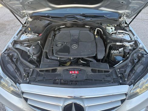 Used 2016 Mercedes-Benz E 350 Sedan w/ Premium Package image 26