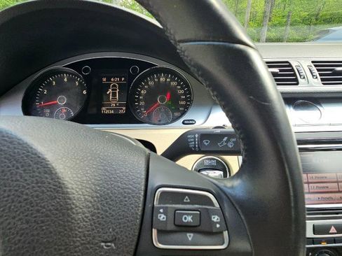 Used 2012 Volkswagen CC Sport image 17