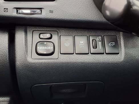 Used 2013 Toyota Highlander Limited FWD image 10
