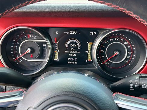 Used 2021 Jeep Wrangler Unlimited Rubicon image 38