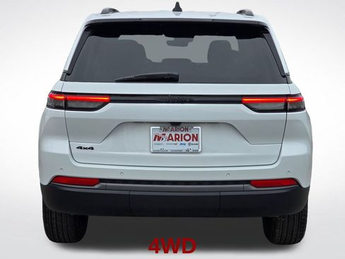 New 2026 Jeep Grand Cherokee Altitude AWD/4WD image 20