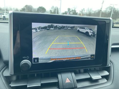 Used 2023 Toyota RAV4 SE w/ SE Grade Weather Package image 17