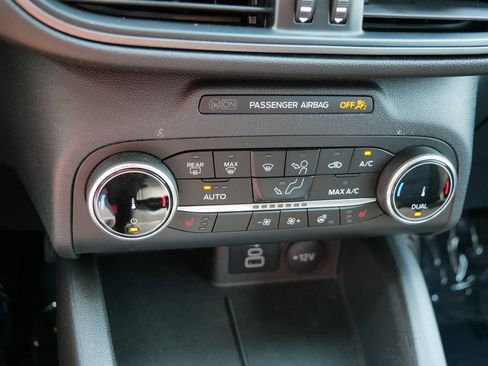 Certified 2024 Ford Escape Active AWD/4WD image 43