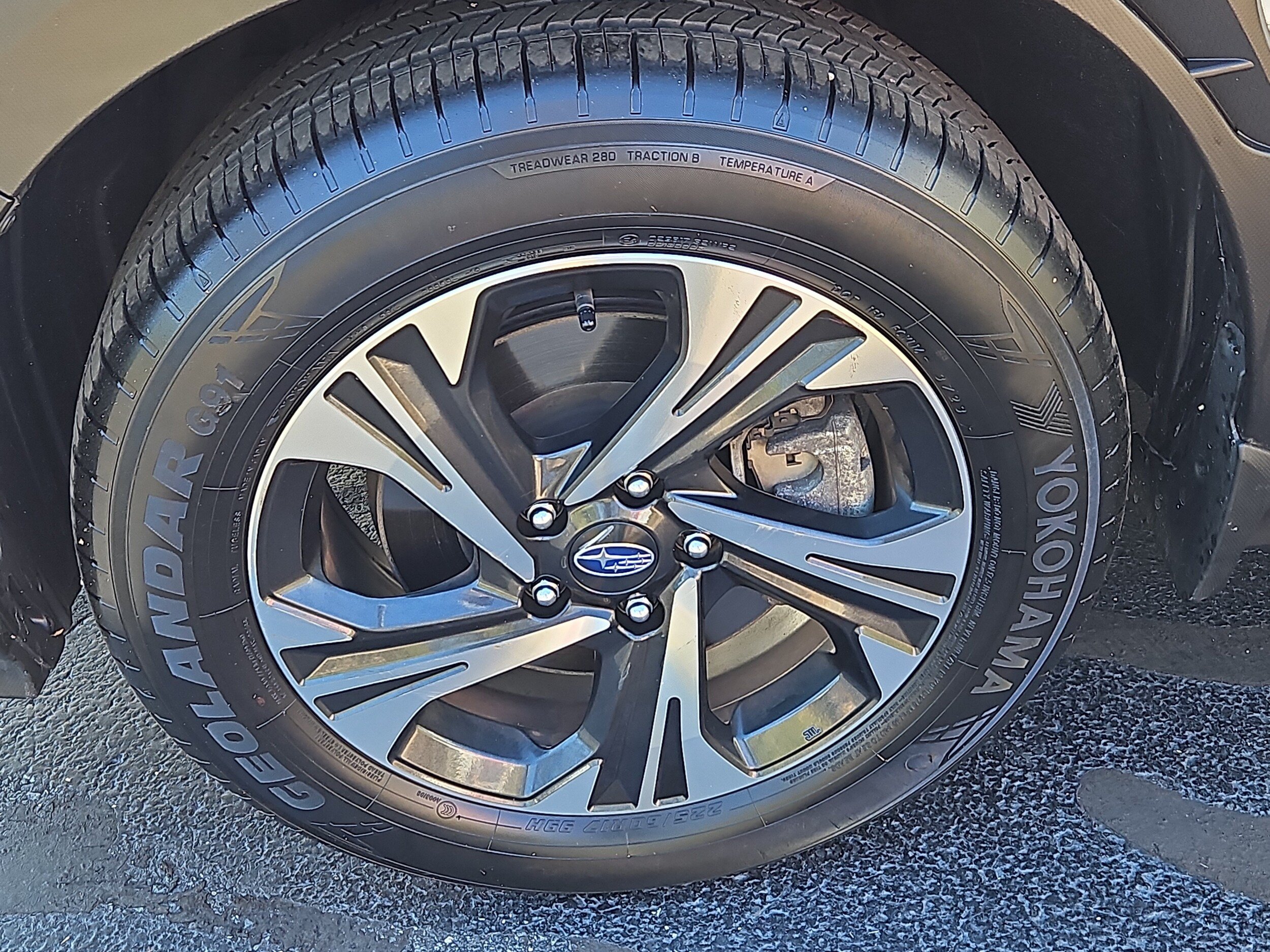 Certified 2024 Subaru Crosstrek 2.0i Premium AWD/4WD image 4