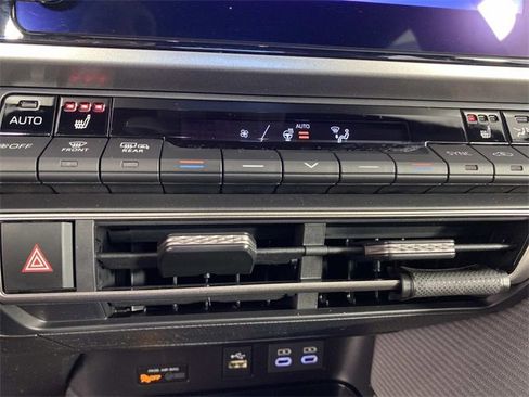 Used 2026 Toyota Camry SE image 25