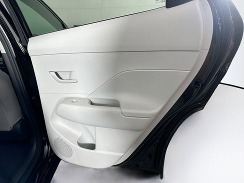 Used 2024 Hyundai Kona SEL FWD image 29