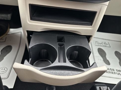 Certified 2016 Chrysler Town & Country Touring image 29