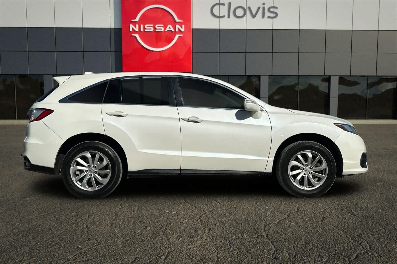 Used 2017 Acura RDX w/ Technology Package AWD/4WD image 9