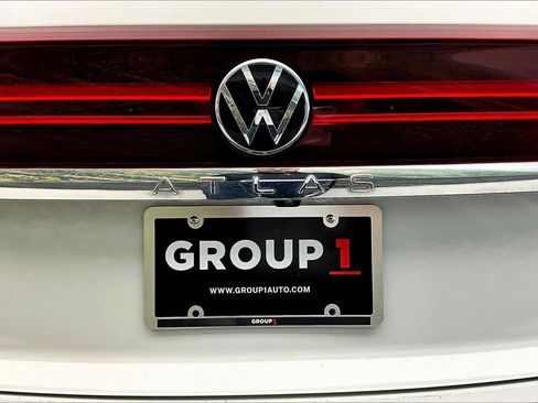 Used 2024 Volkswagen Atlas Cross Sport SE image 10