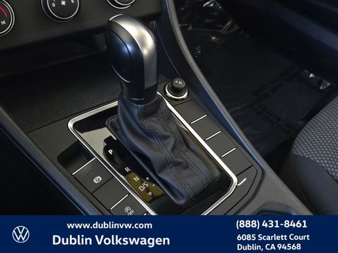 Used 2021 Volkswagen Jetta S w/ Driver Assistance Package image 17