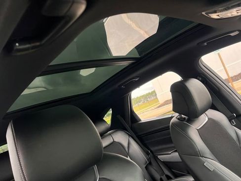Used 2022 Genesis GV70 2.5T w/ Sport Prestige Package AWD/4WD image 37