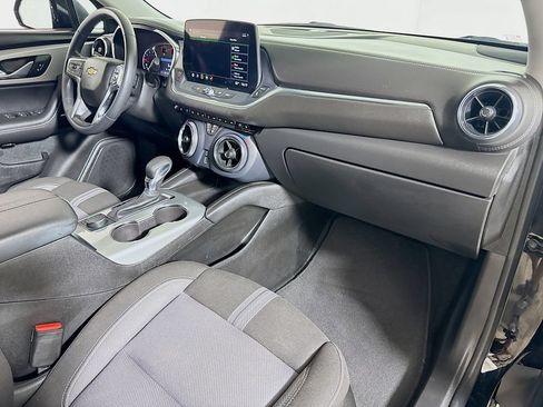 Certified 2025 Chevrolet Blazer LT FWD image 27