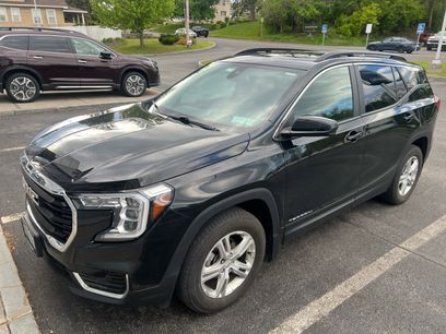 Used 2022 GMC Terrain SLE w/ Driver Convenience Package
