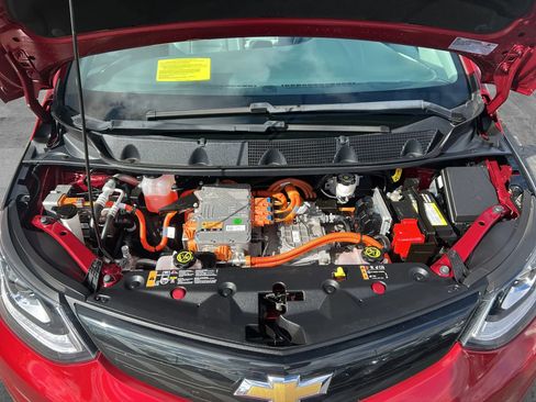 Used 2017 Chevrolet Bolt Premier w/ Driver Confidence II Package image 11