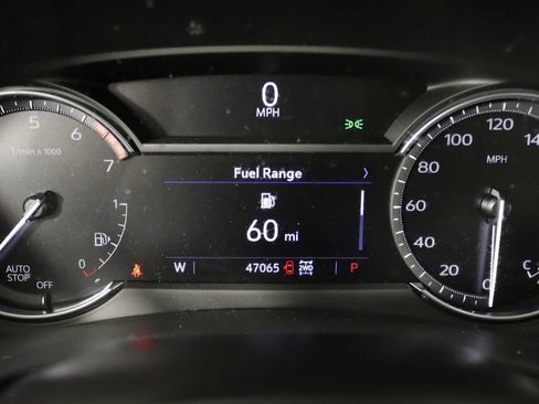 Used 2022 Cadillac XT4 Luxury AWD/4WD image 5