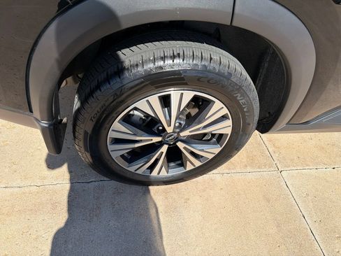 Used 2023 Nissan Rogue SV AWD/4WD image 26