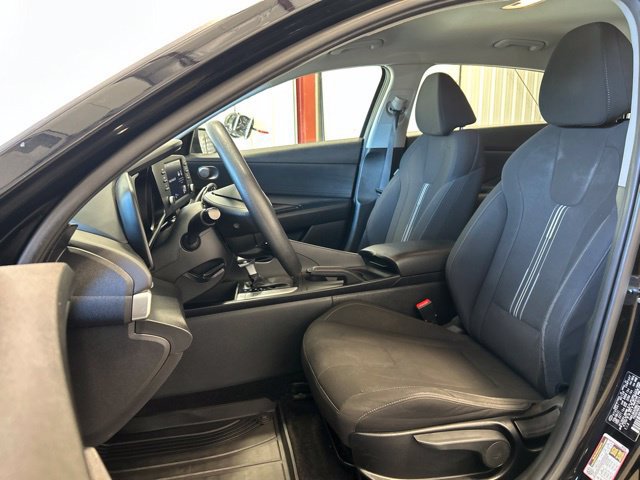Used 2021 Hyundai Elantra SEL FWD image 14