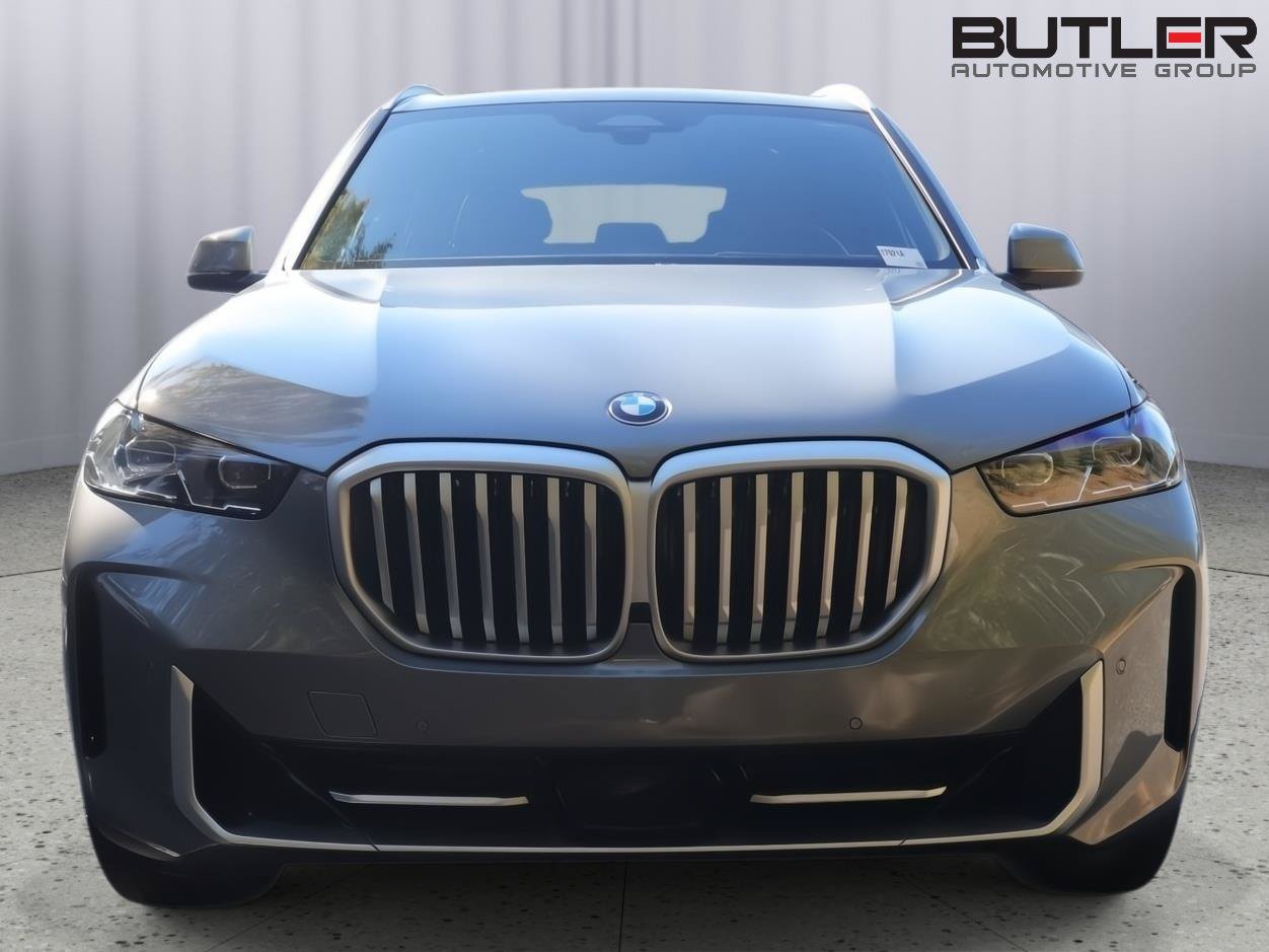 Used 2026 BMW X5 sDrive40i w/ Climate Comfort Package RWD image 2