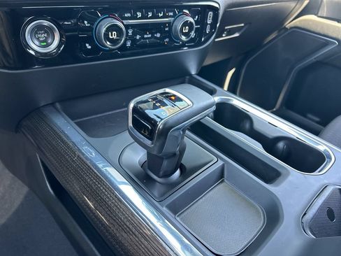 Used 2024 Chevrolet Silverado 1500 LT AWD/4WD image 16