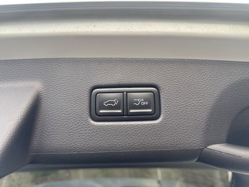 New 2026 Kia Carnival EX image 21