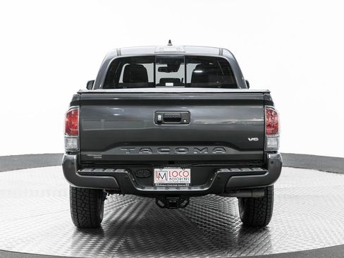 Used 2021 Toyota Tacoma TRD Sport w/ Technology Package image 6