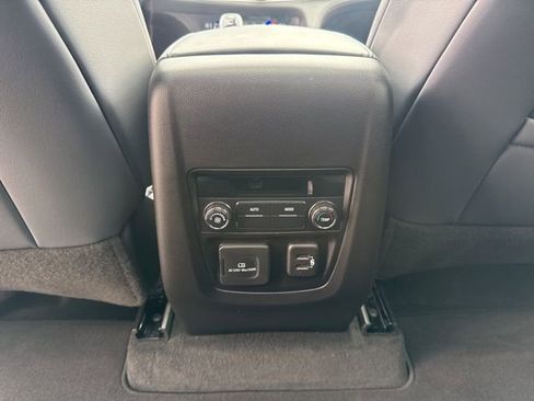 Used 2021 Buick Enclave Essence w/ Sound and Sites Package image 30