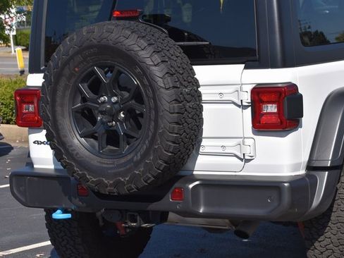 Used 2024 Jeep Wrangler Willys 4xe image 28