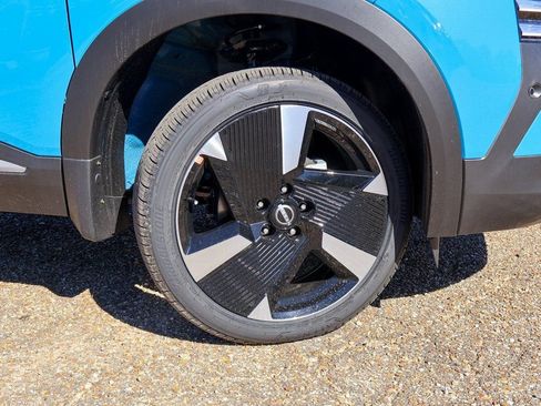 New 2026 Nissan Kicks SR image 16