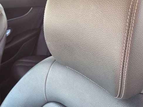 Used 2022 Mercedes-Benz GLC 300 image 16