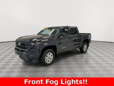 Used 2024 Toyota Tacoma SR5 image 5