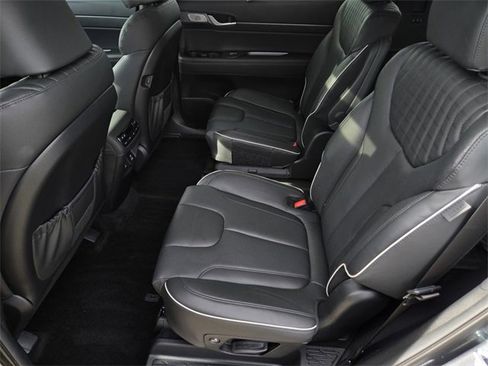 Used 2024 Hyundai Palisade Limited image 14