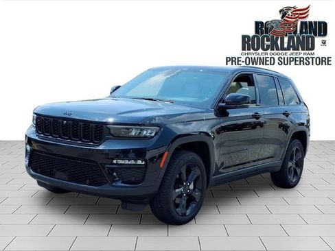 Used 2024 Jeep Grand Cherokee Limited w/ Luxury Tech Group II AWD/4WD image 1