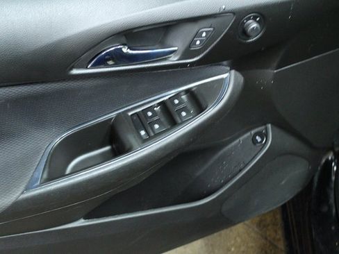 Used 2017 Chevrolet Cruze LT image 12