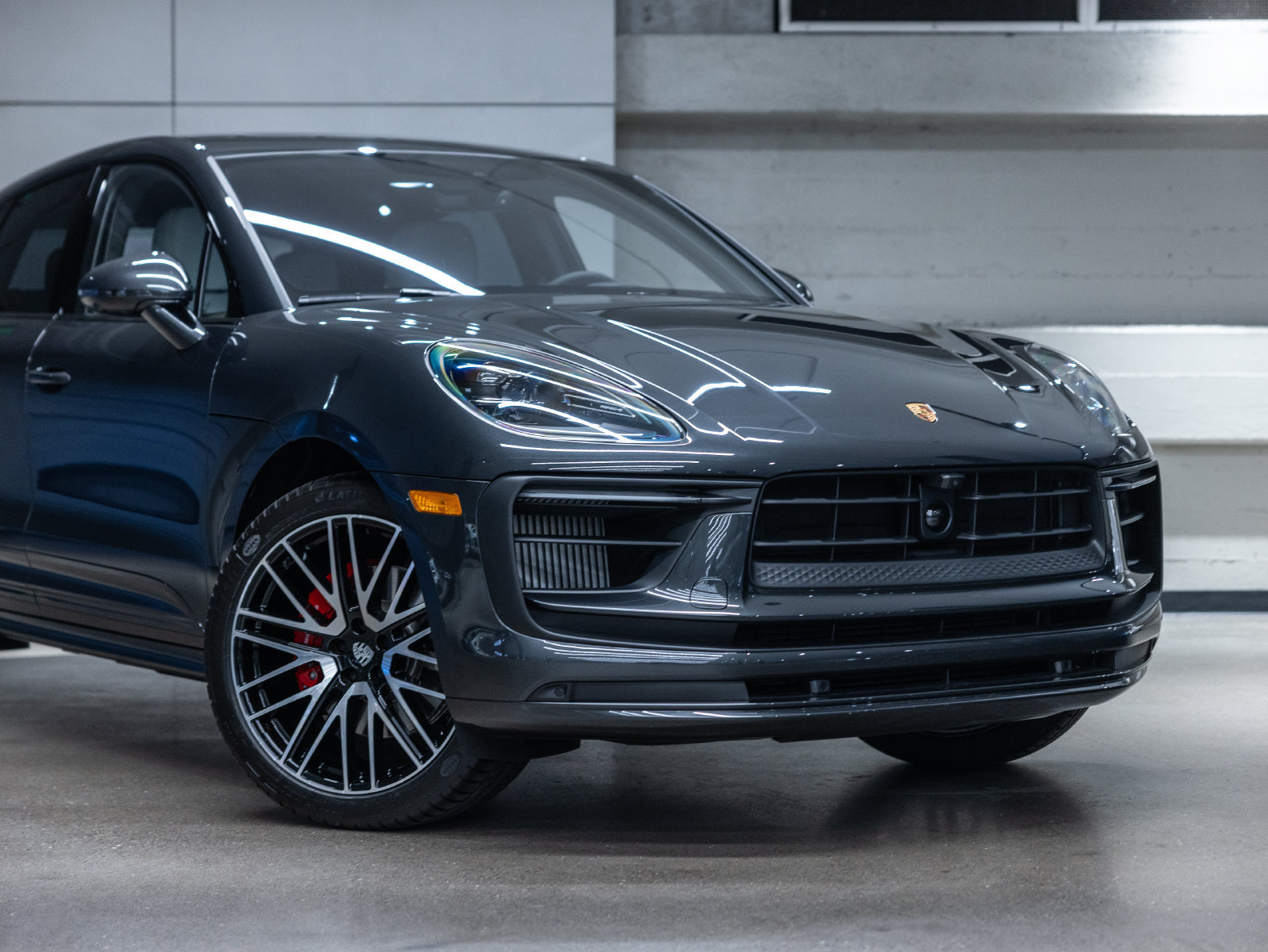 Certified 2026 Porsche Macan S AWD/4WD image 6