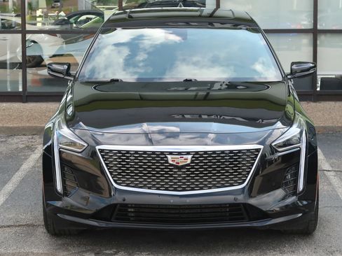 Used 2019 Cadillac CT6 Luxury w/ Driver Awareness Package AWD/4WD image 4