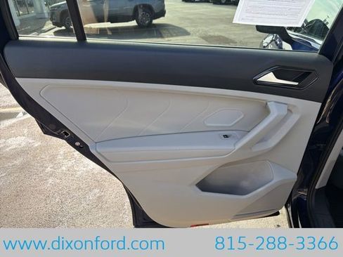 Used 2024 Volkswagen Tiguan SE image 24