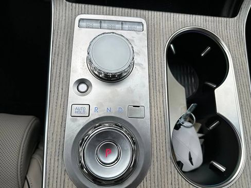 Certified 2026 Genesis GV80 2.5T Prestige AWD/4WD image 25