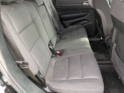 Certified 2018 Jeep Grand Cherokee Laredo image 27